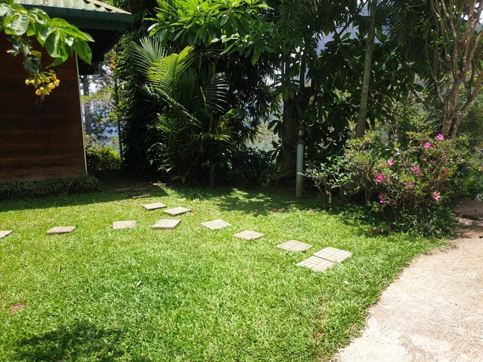 Ella Mount Relax Cottage Exterior photo